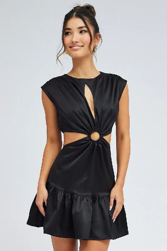 Black Black Ring Detail Keyhole Dress