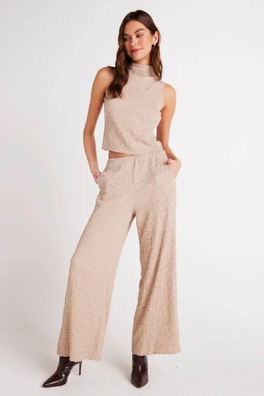 Clean Wide Leg Pant